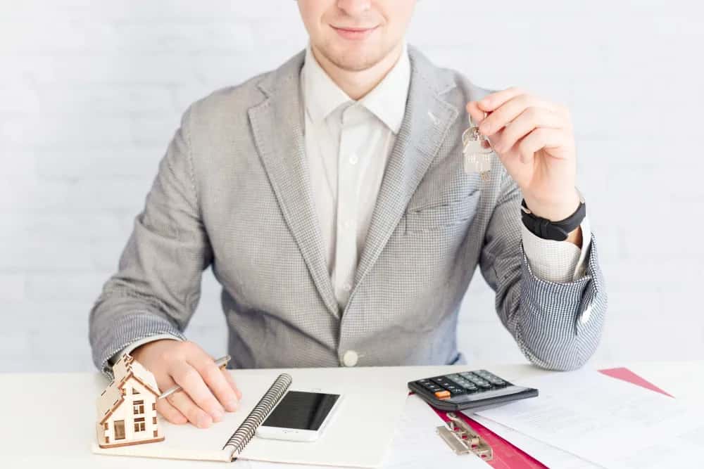 Dubai property service charges: a benchmark by community type