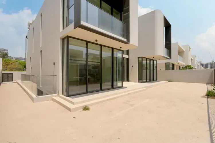 Exclusive 5-Bedroom Address Villa | Ready Residence | Private Garden, Roof Terrace & Basement — photo 3